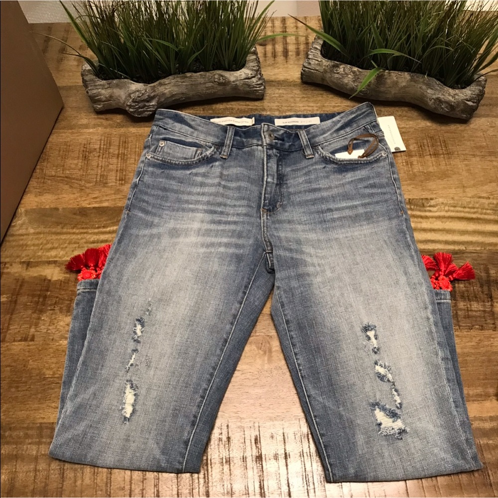 Pilcro Mid-Rise Slim Boyfriend Jean Final Price - Picture 4 of 8